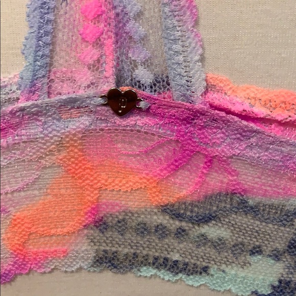 Victoria Secret Pink push-up bra - Picture 4 of 5